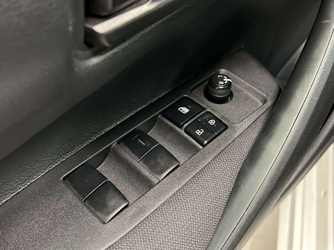2025 Toyota Corolla AUTO | ONLY 19,000KMS! | CARPLAY | ADAPT. CRUISE Photo