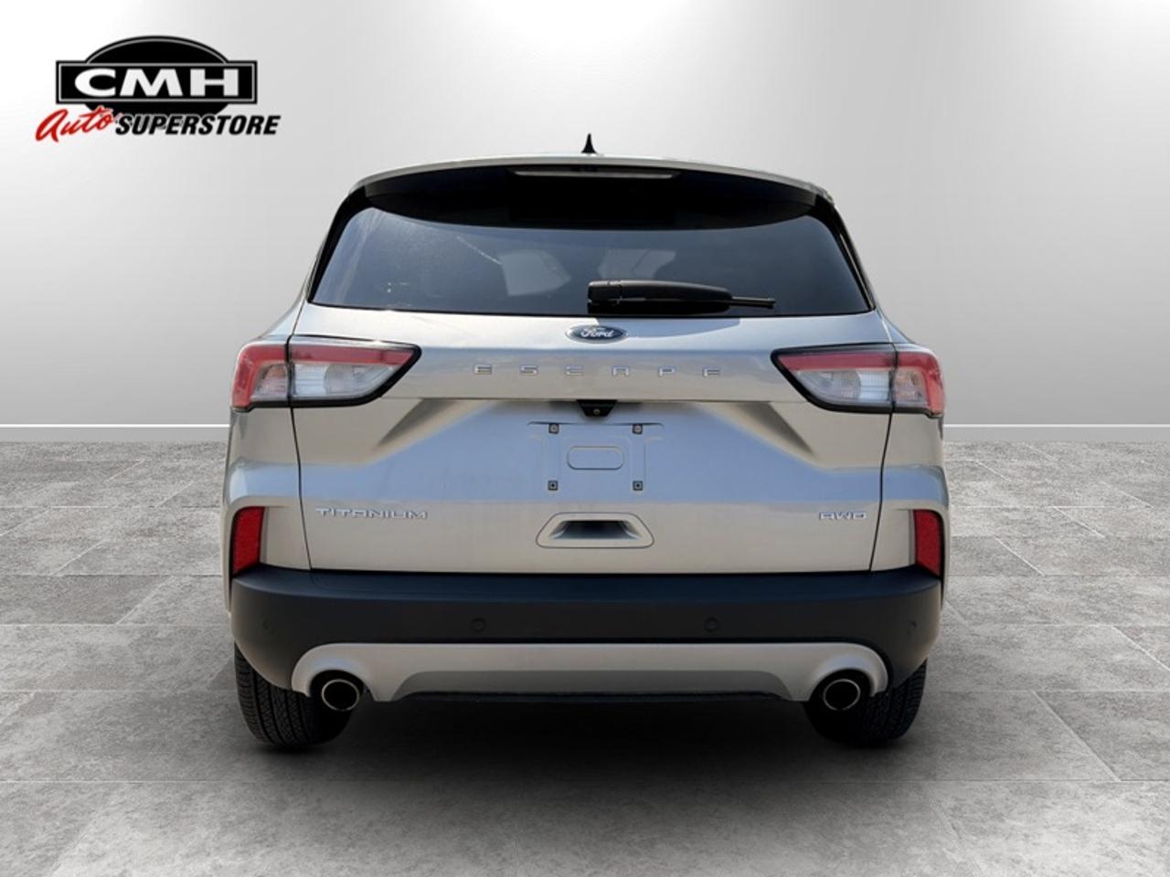 2022 Ford Escape Titanium Photo