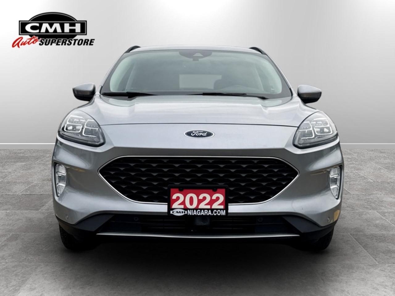 2022 Ford Escape Titanium  **CLEAN CARFAX** Photo