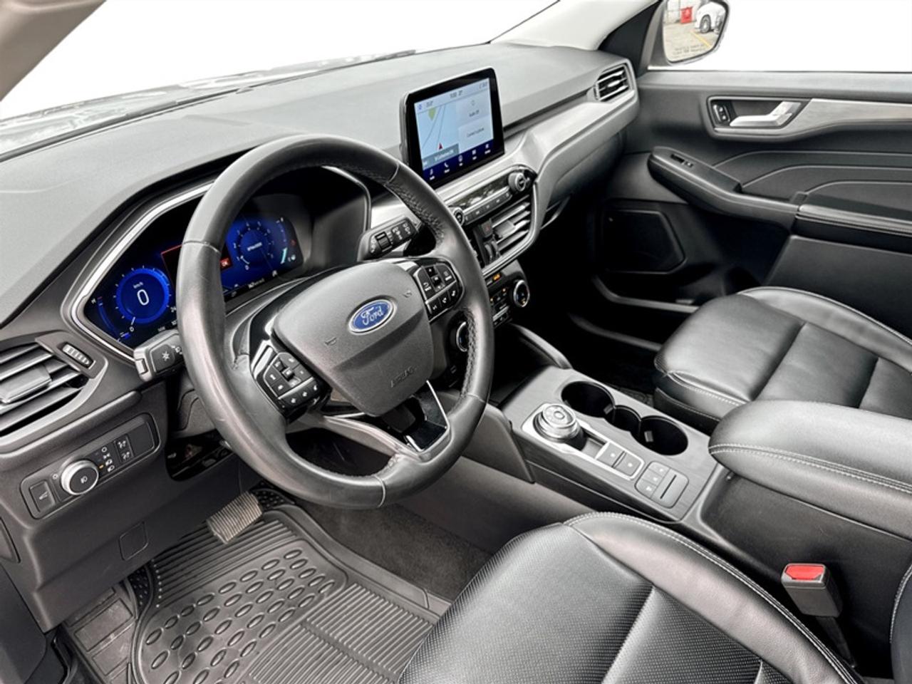 2022 Ford Escape Titanium  **CLEAN CARFAX** Photo