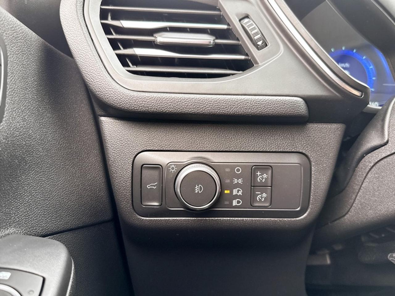 2022 Ford Escape Titanium  **CLEAN CARFAX** Photo