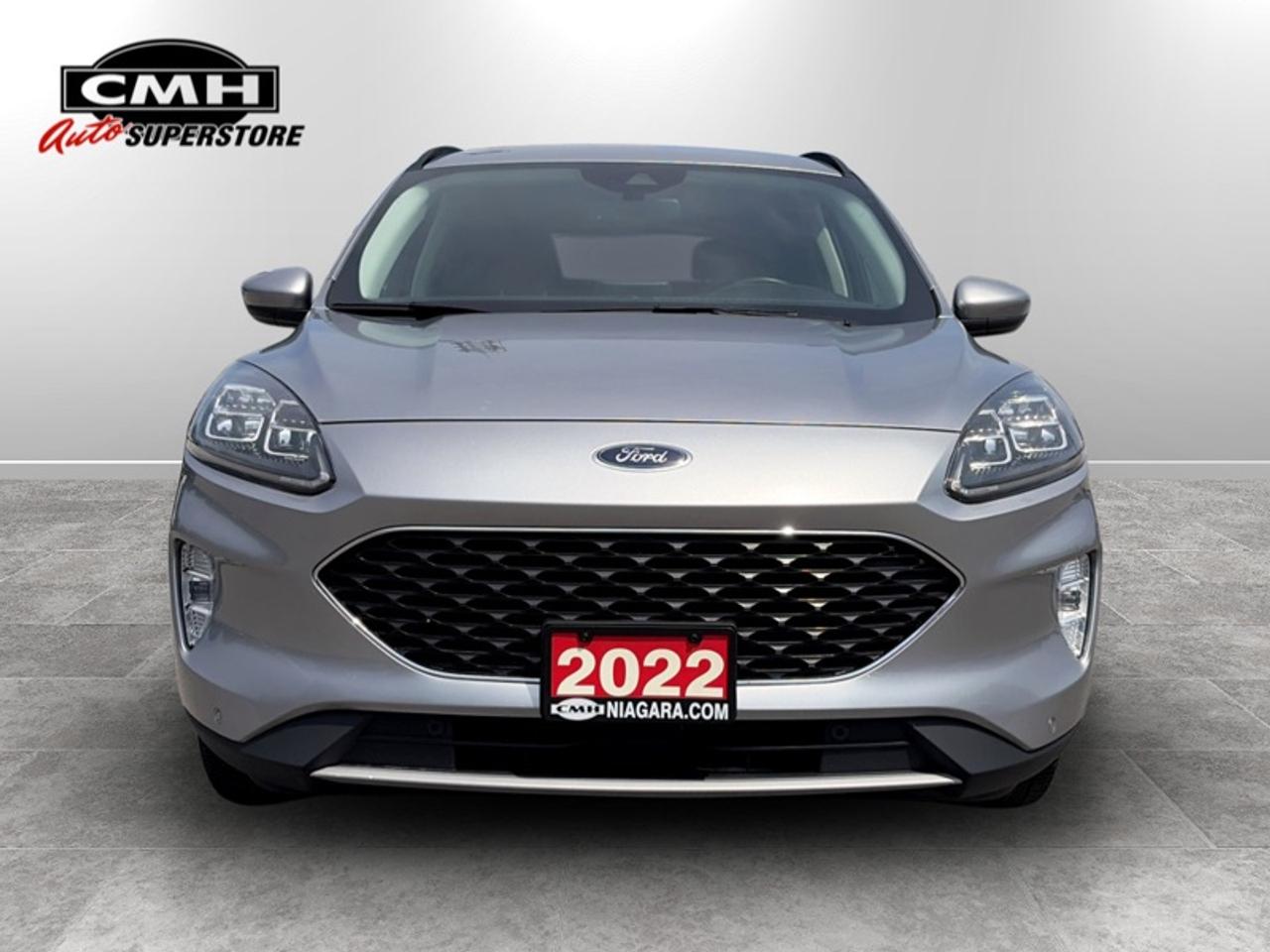 2022 Ford Escape Titanium Photo