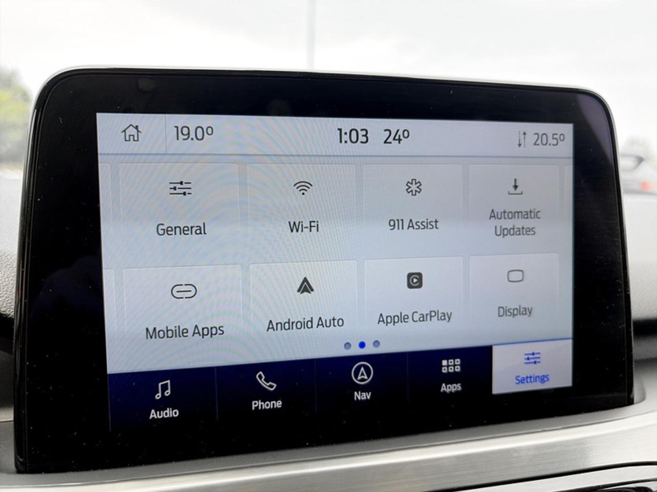 2022 Ford Escape Titanium Photo