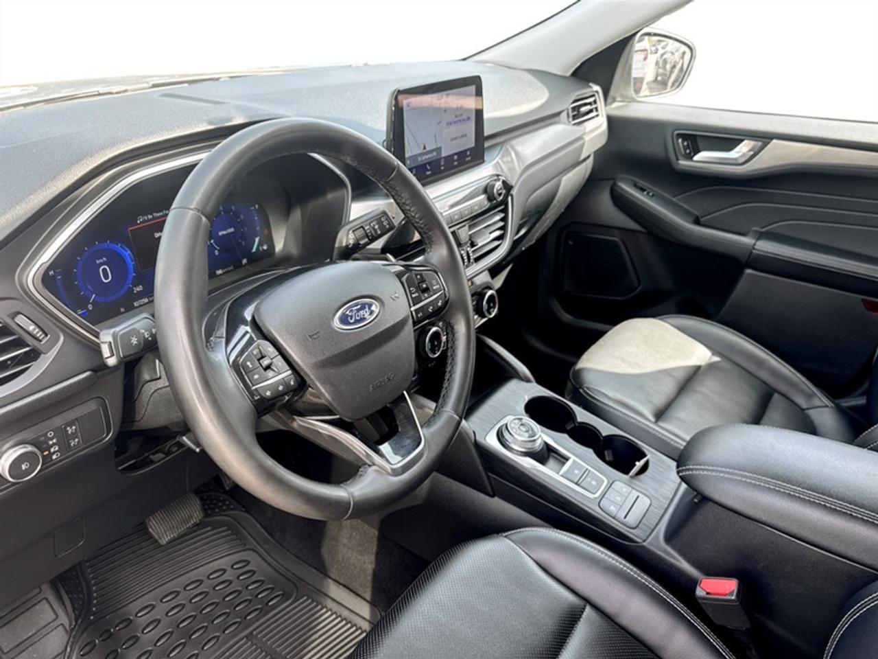 2022 Ford Escape Titanium  **16 SERVICE RECORDS** Photo
