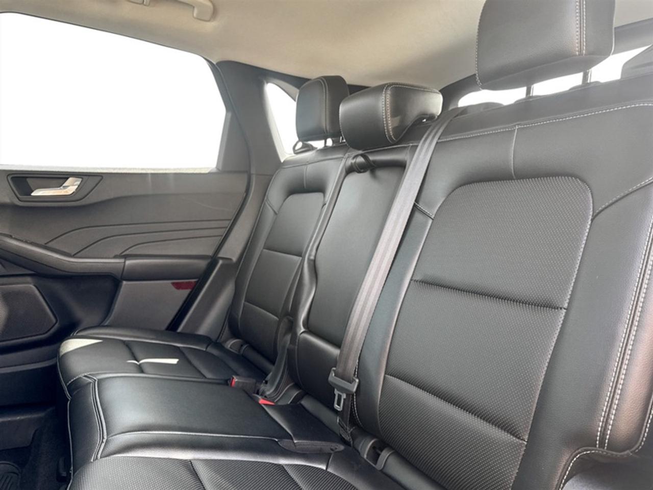 2022 Ford Escape Titanium  **16 SERVICE RECORDS** Photo