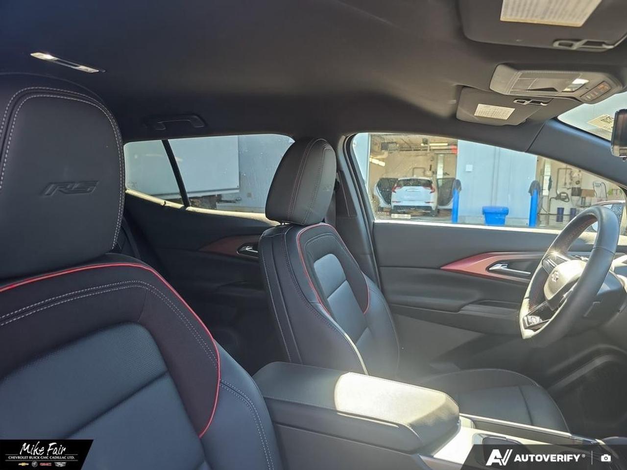 2025 Chevrolet Equinox EV 4dr RS Photo