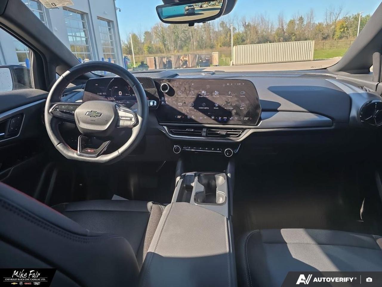 2025 Chevrolet Equinox EV 4dr RS Photo