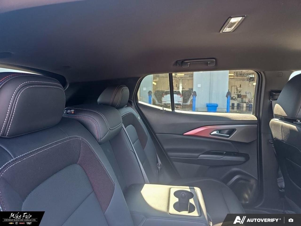 2025 Chevrolet Equinox EV 4dr RS Photo