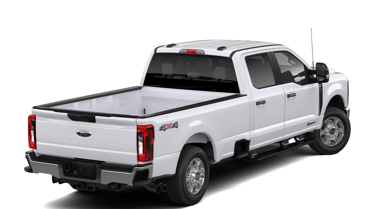 2026 Ford SUPER DUTY F-350 SRW XLT Photo2