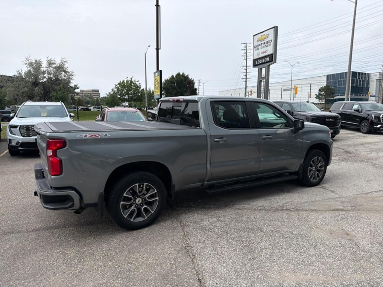 2024 Chevrolet Silverado 1500 RST Photo