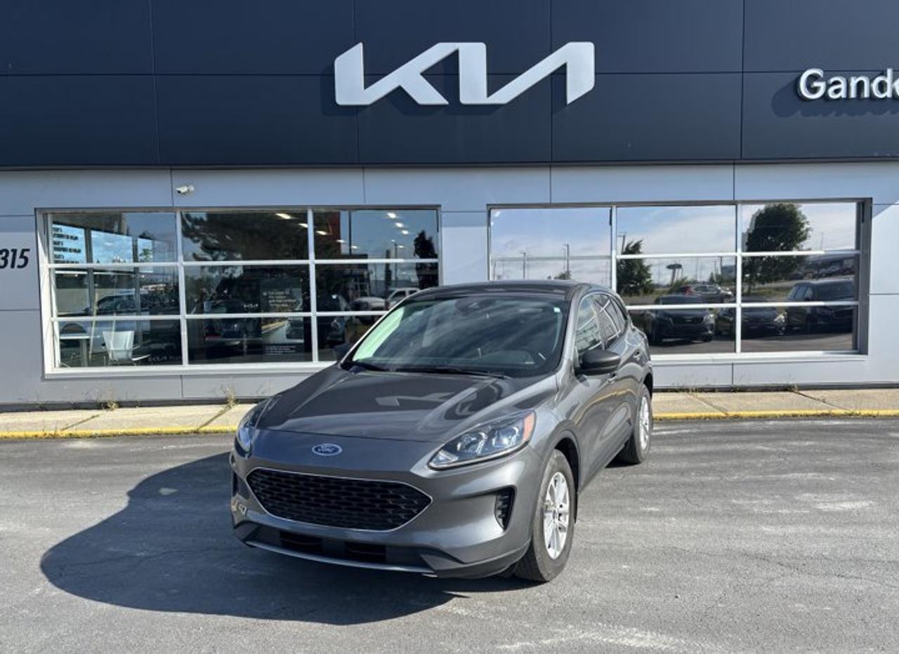 Small SUV 4WD, SE AWD, 8-Speed Automatic w/OD, Intercooled Turbo Regular Unleaded I-3 1.5 L/91