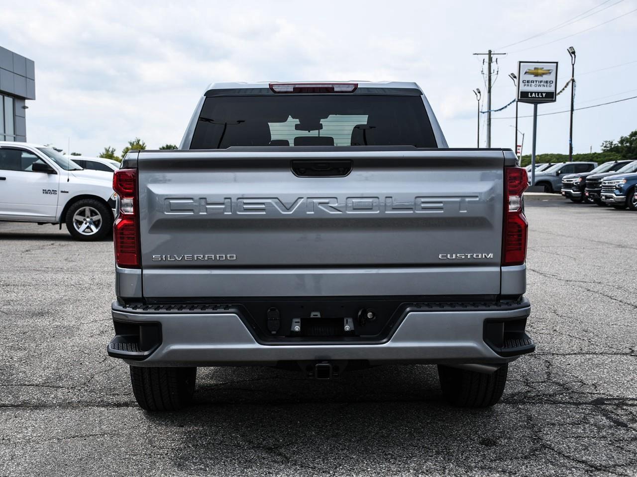 2026 Chevrolet Silverado 1500 Custom Photo4