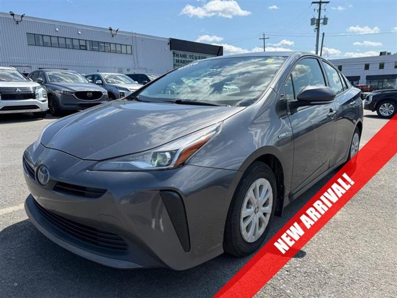 Midsize Cars, FWD, 1-Speed CVT w/OD, Gas/Electric I-4 1.8 L/110