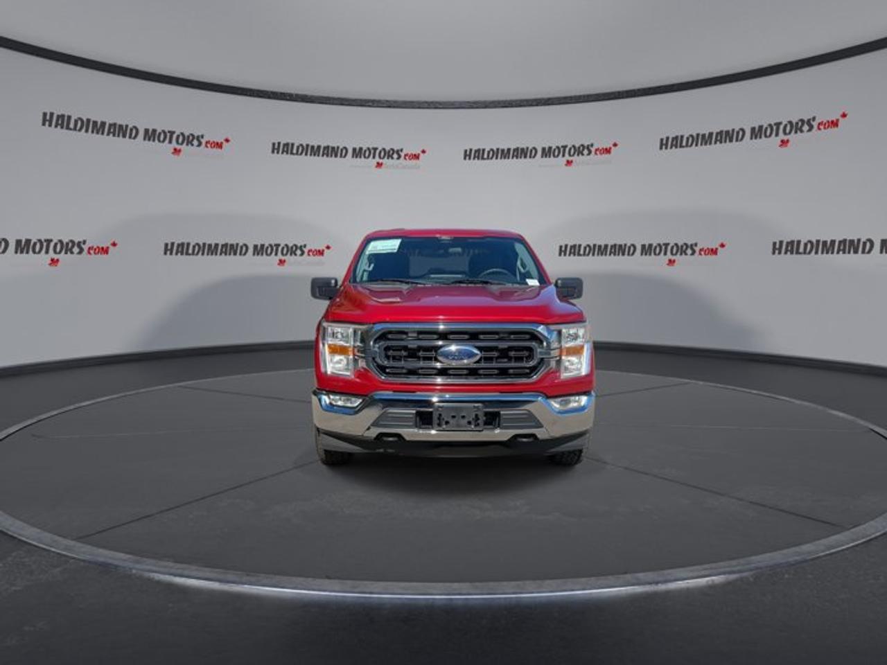 2022 Ford F-150 XLT XTR Crew Cab 5.5' Box 4WD | No Accidents Photo2