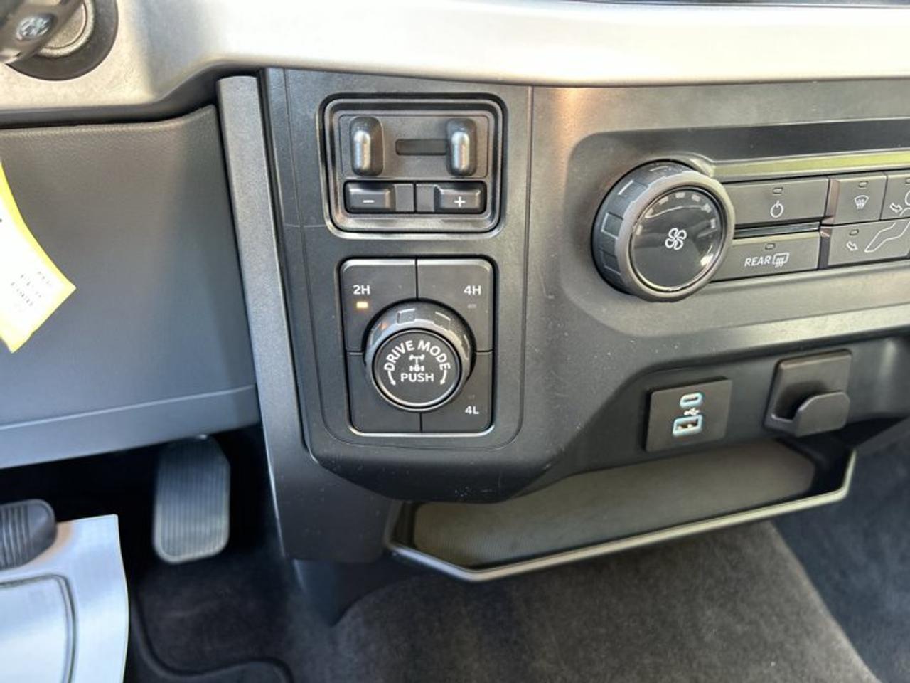 2022 Ford F-150 XLT XTR Crew Cab 5.5' Box 4WD | No Accidents Photo
