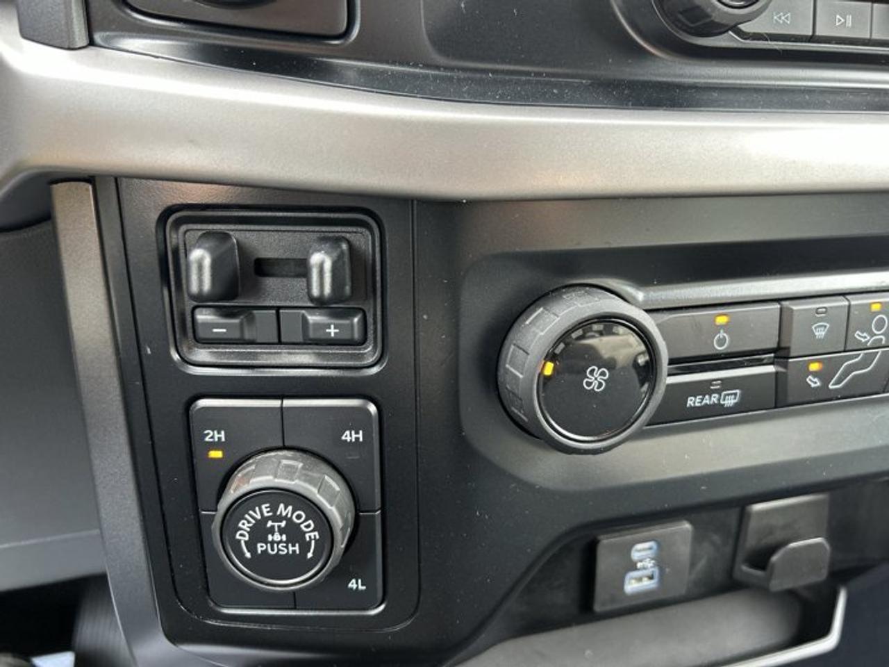 2023 Ford F-150 XLT FX4 SuperCrew 6.5' Box 4WD | One Owner | No Accidents Photo