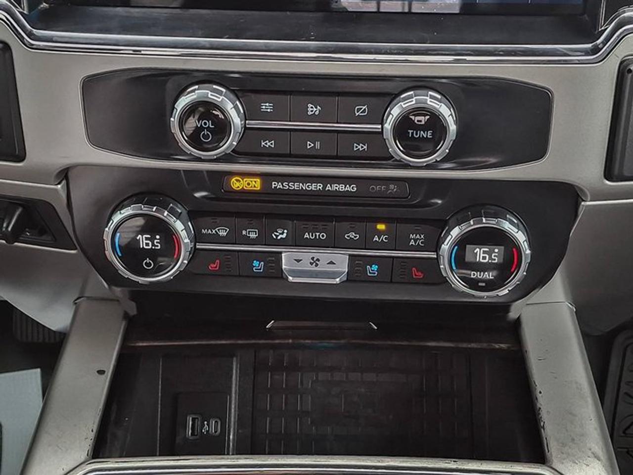 2022 Ford F-350 Super Duty DRW Lariat Dually | 6.7L Diesel | Ultimate Pkg | FX4 | 5th Wheel Prep & More ! Photo