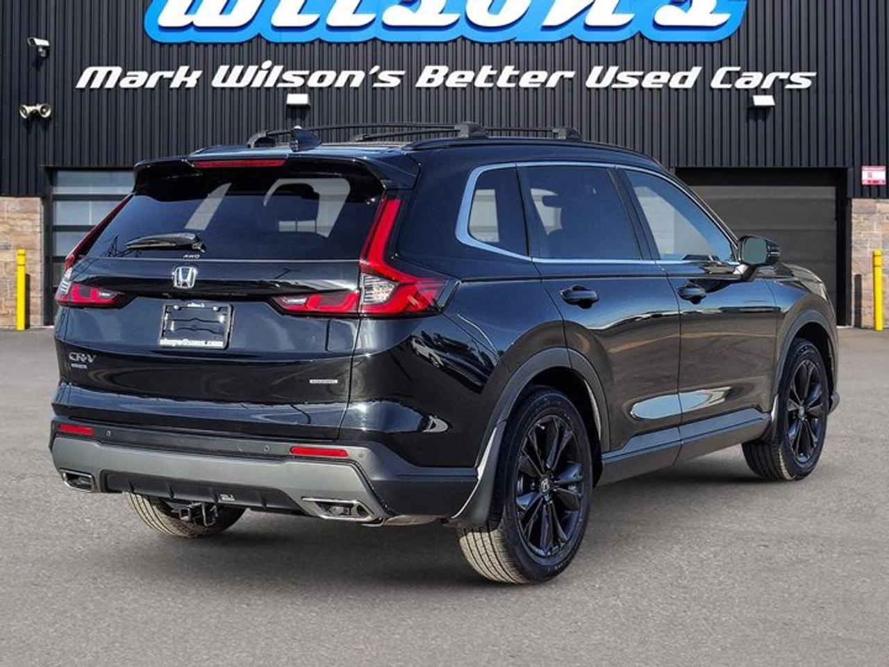 2024 Honda CR-V Hybrid Touring AWD | Leather | Sunroof | Nav | Bose | Adaptive Cruise | Heated Wheel + Seats | and More ! Photo