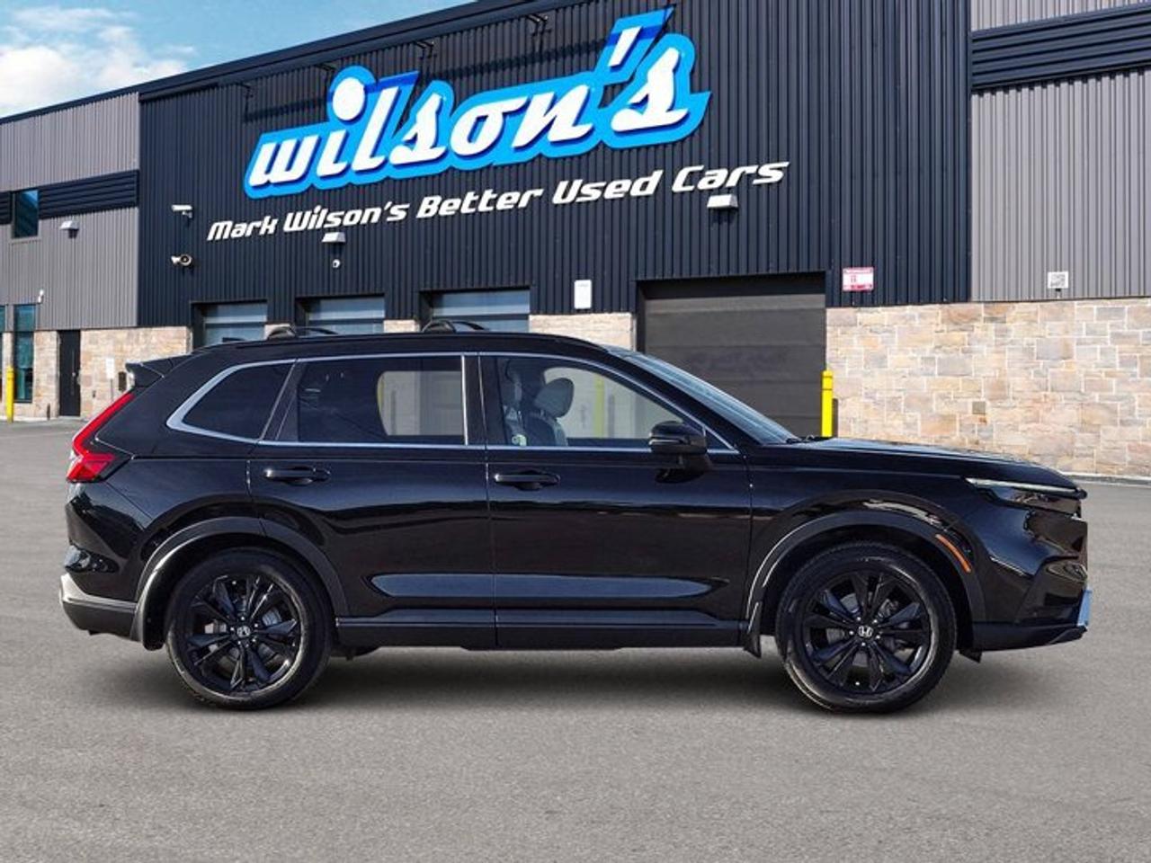 2024 Honda CR-V Hybrid Touring AWD | Leather | Sunroof | Nav | Bose | Adaptive Cruise | Heated Wheel + Seats | and More ! Photo