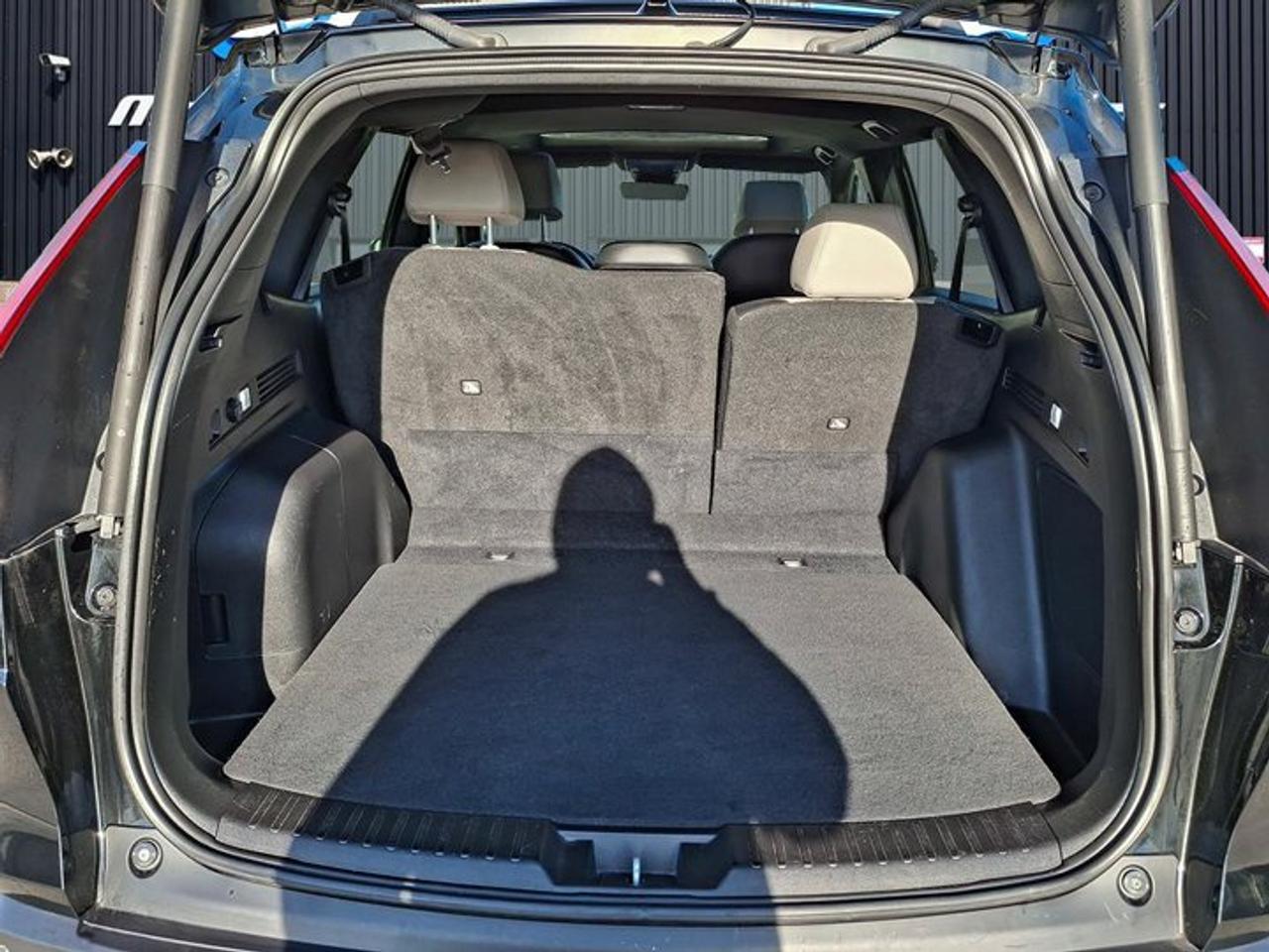 2024 Honda CR-V Hybrid Touring AWD | Leather | Sunroof | Nav | Bose | Adaptive Cruise | Heated Wheel + Seats | and More ! Photo