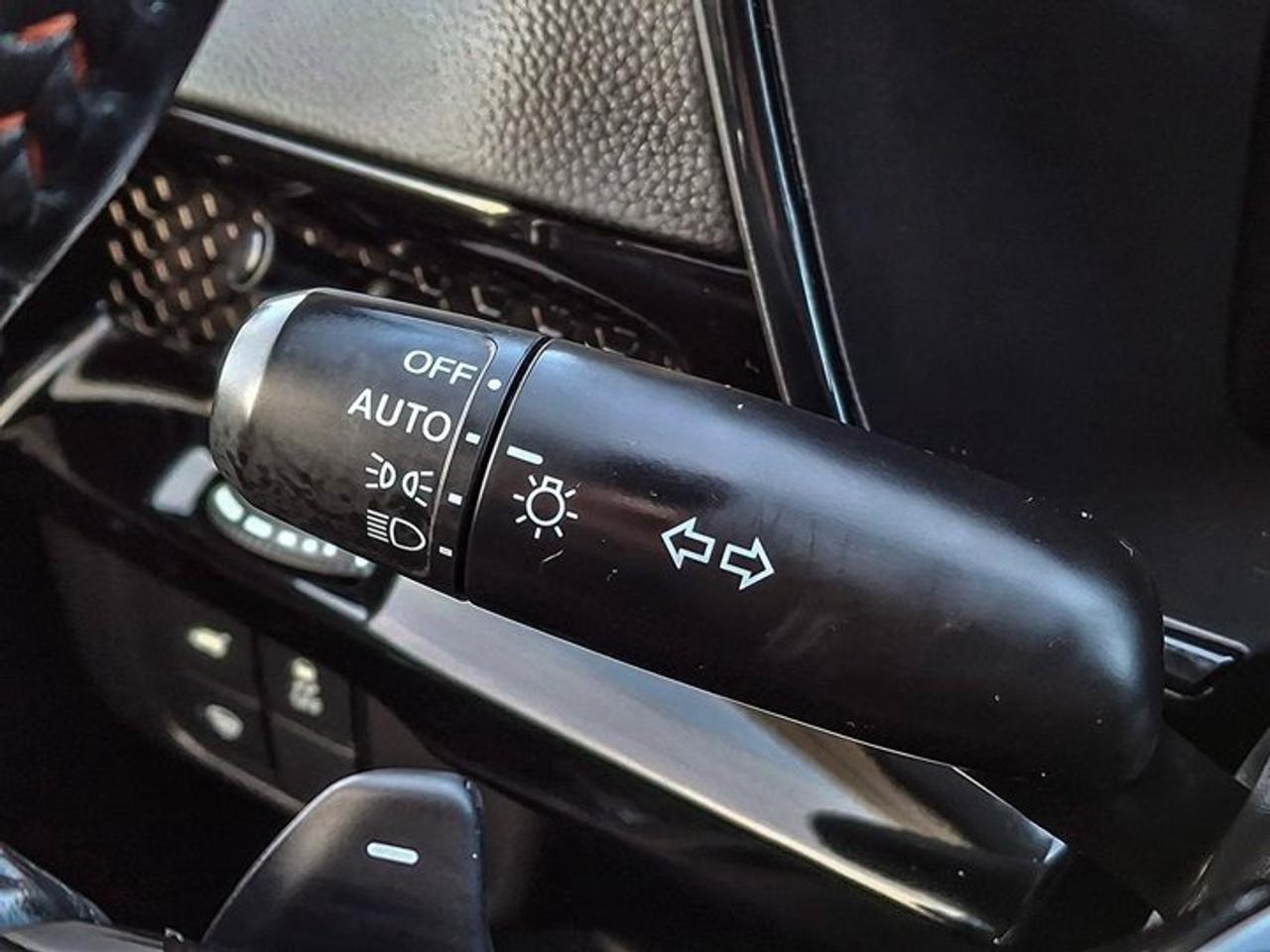 2024 Honda CR-V Hybrid Touring AWD | Leather | Sunroof | Nav | Bose | Adaptive Cruise | Heated Wheel + Seats | and More ! Photo
