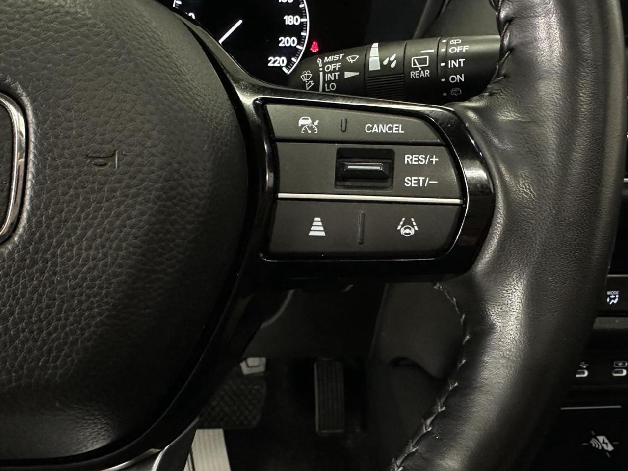 2026 Honda HR-V EX-L/AWD/NAVI/ROOF/LEATHER/DIRECT OFF HONDA LEASE! Photo