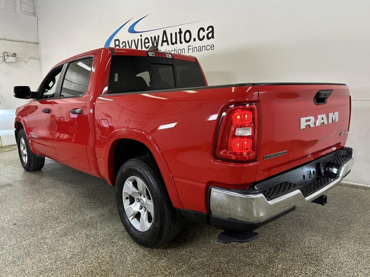 2025 RAM 1500 Big Horn BIG HORN/4WD/PENNSTAR/V6/CREW/PWR SEAT/NAVI/OFF LEASE! Photo4