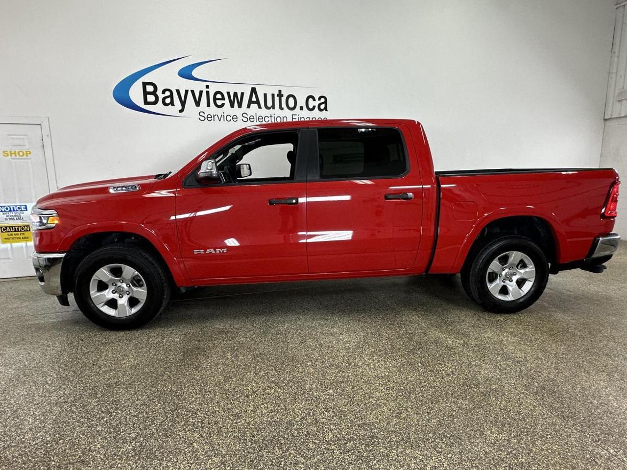 2025 RAM 1500 Big Horn BIG HORN/4WD/PENNSTAR/V6/CREW/PWR SEAT/NAVI/OFF LEASE! Photo3