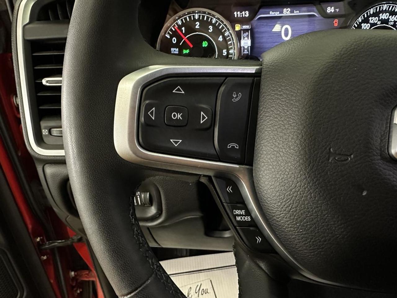 2025 RAM 1500 Big Horn BIG HORN/4WD/PENNSTAR/V6/CREW/PWR SEAT/NAVI/OFF LEASE! Photo