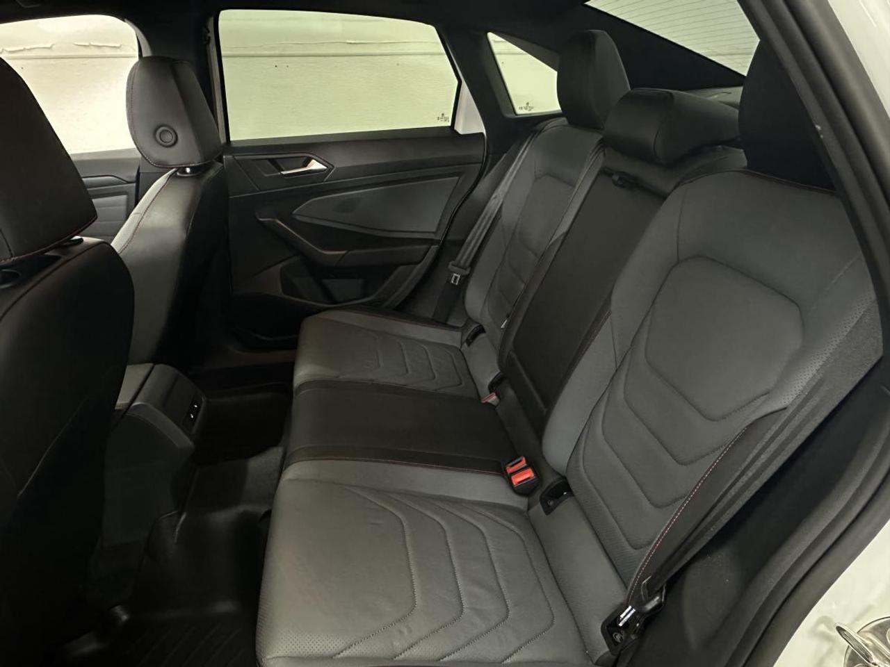 2025 Volkswagen Jetta GLI Autobahn GLI/AUTOBAHN/MANUAL/ROOF/LEATHER/NAVI/VW DIRECT! Photo