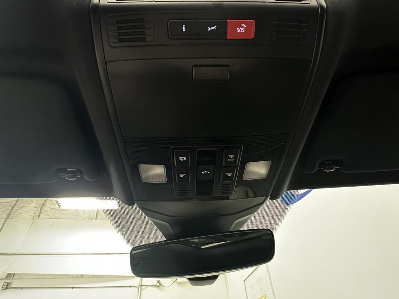 2025 Volkswagen Jetta GLI Autobahn GLI/AUTOBAHN/MANUAL/ROOF/LEATHER/NAVI/VW DIRECT! Photo