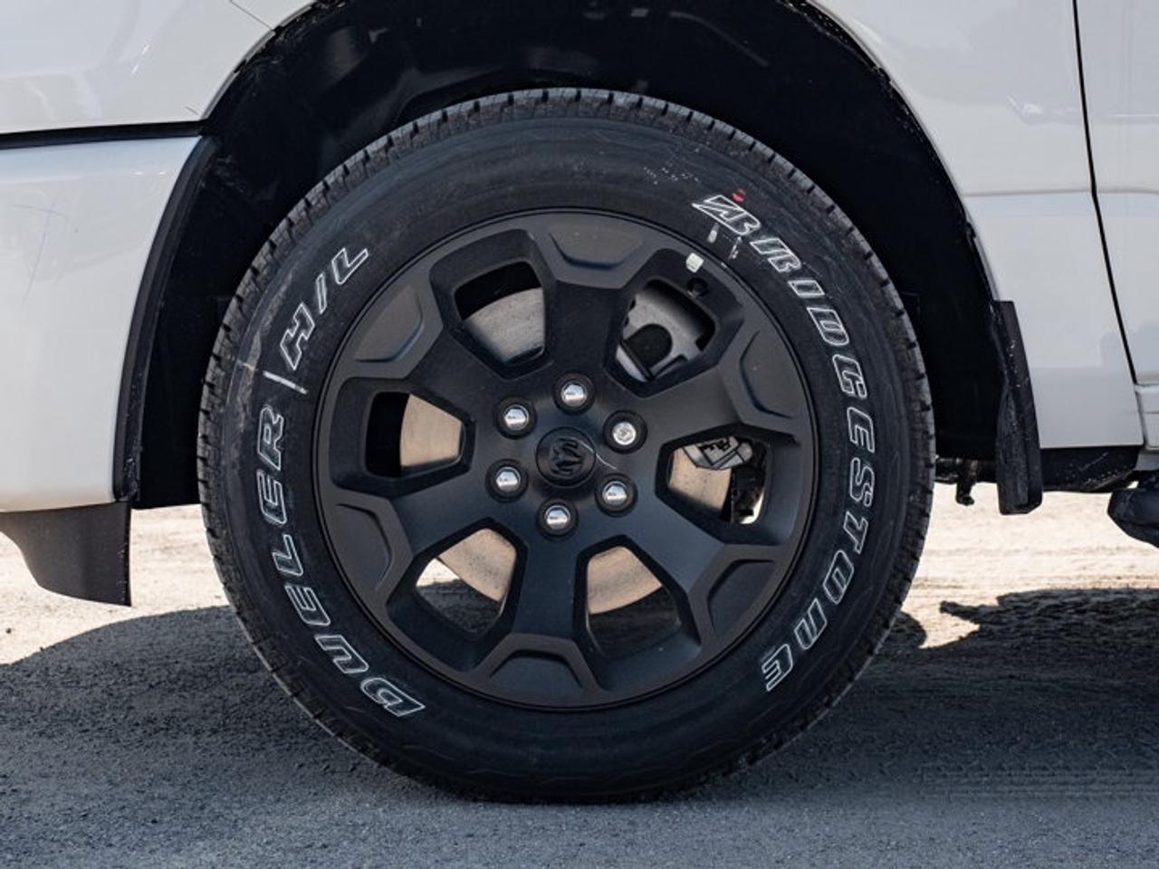 2026 RAM 1500 Express Photo