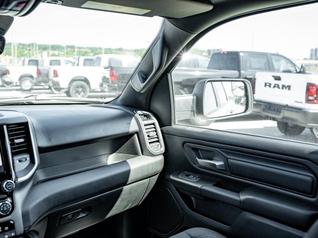 2026 RAM 1500 Express Photo
