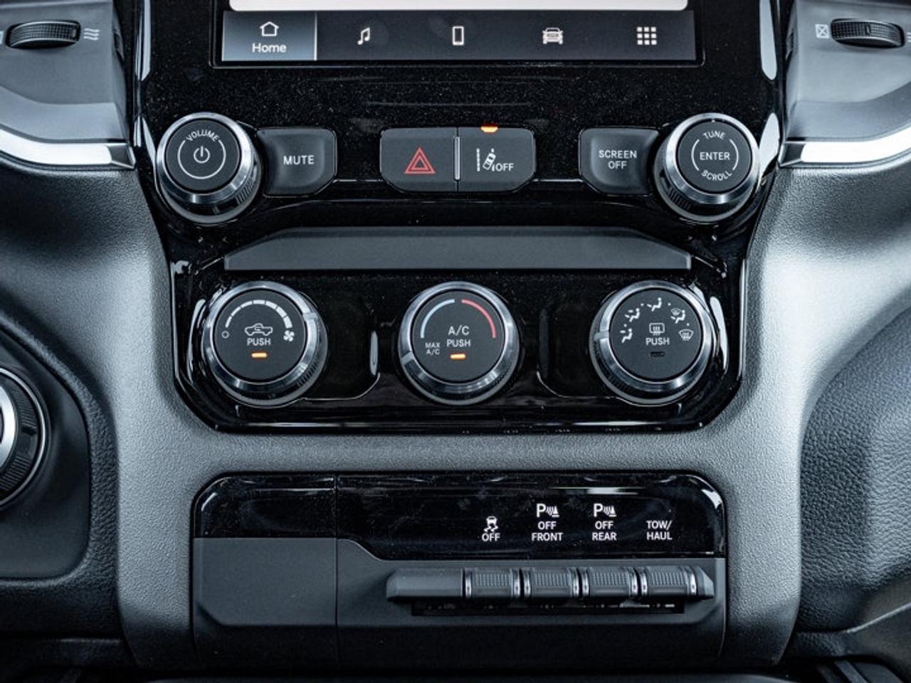 2026 RAM 1500 Express Photo