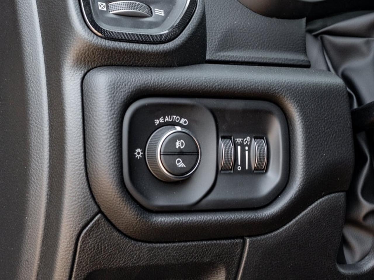 2026 RAM 1500 SPORT Photo