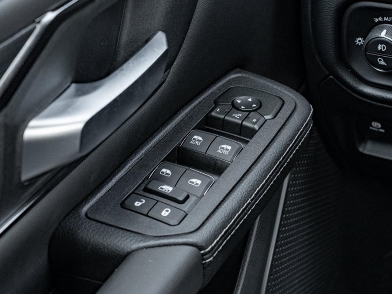 2026 RAM 1500 SPORT Photo