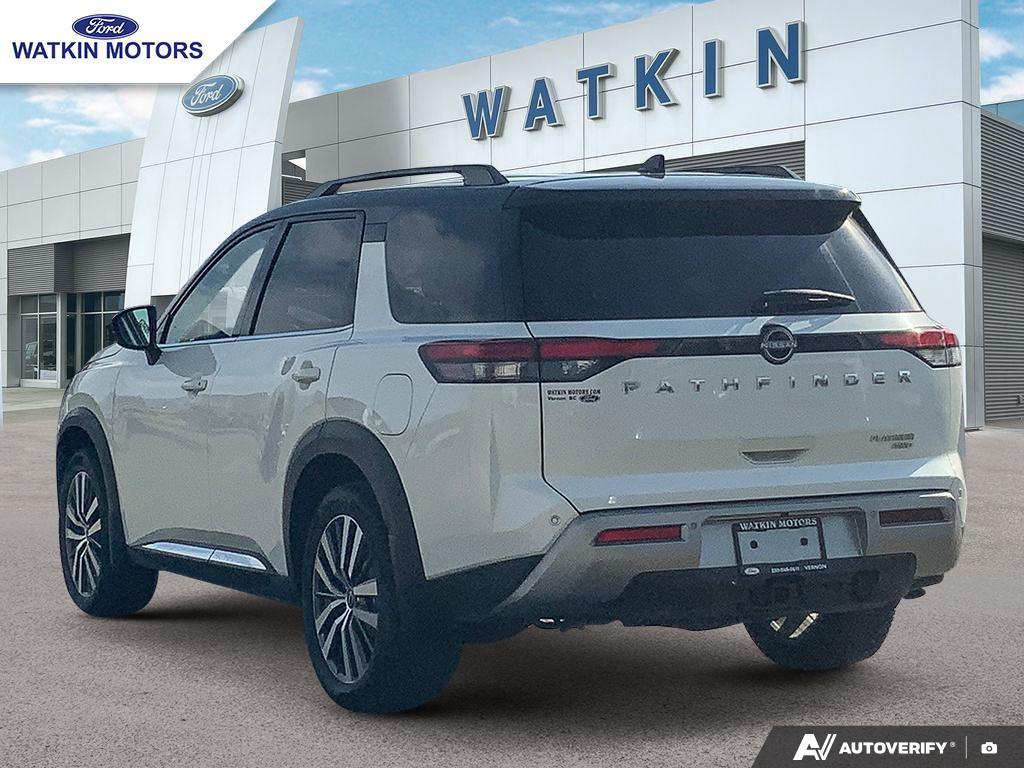 2022 Nissan Pathfinder Platinum photo 3