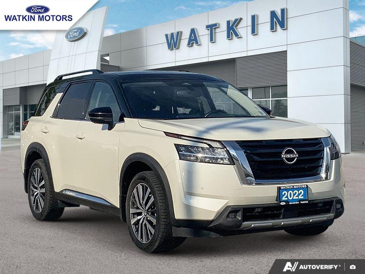 2022 Nissan Pathfinder Platinum Photo6