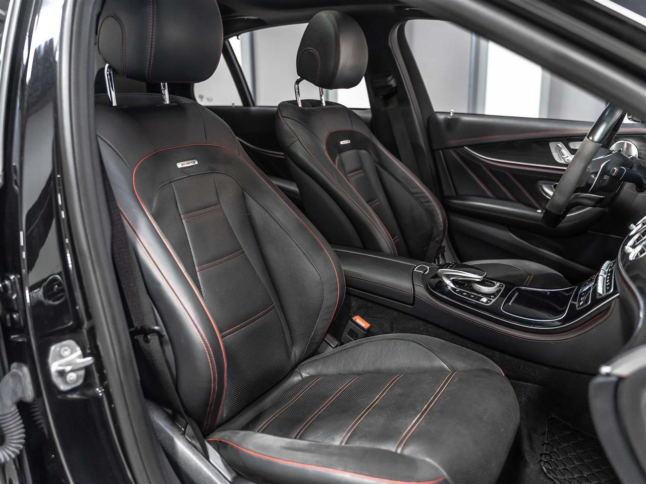 2018 Mercedes-Benz E-Class AMG 53 4MATIC Cabriolet AMG E 43|AMG Night Package|Massage|Burmester|Accident Free Photo