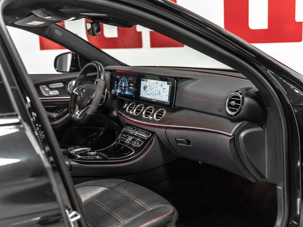2018 Mercedes-Benz E-Class AMG 53 4MATIC Cabriolet AMG E 43|AMG Night Package|Massage|Burmester|Accident Free Photo