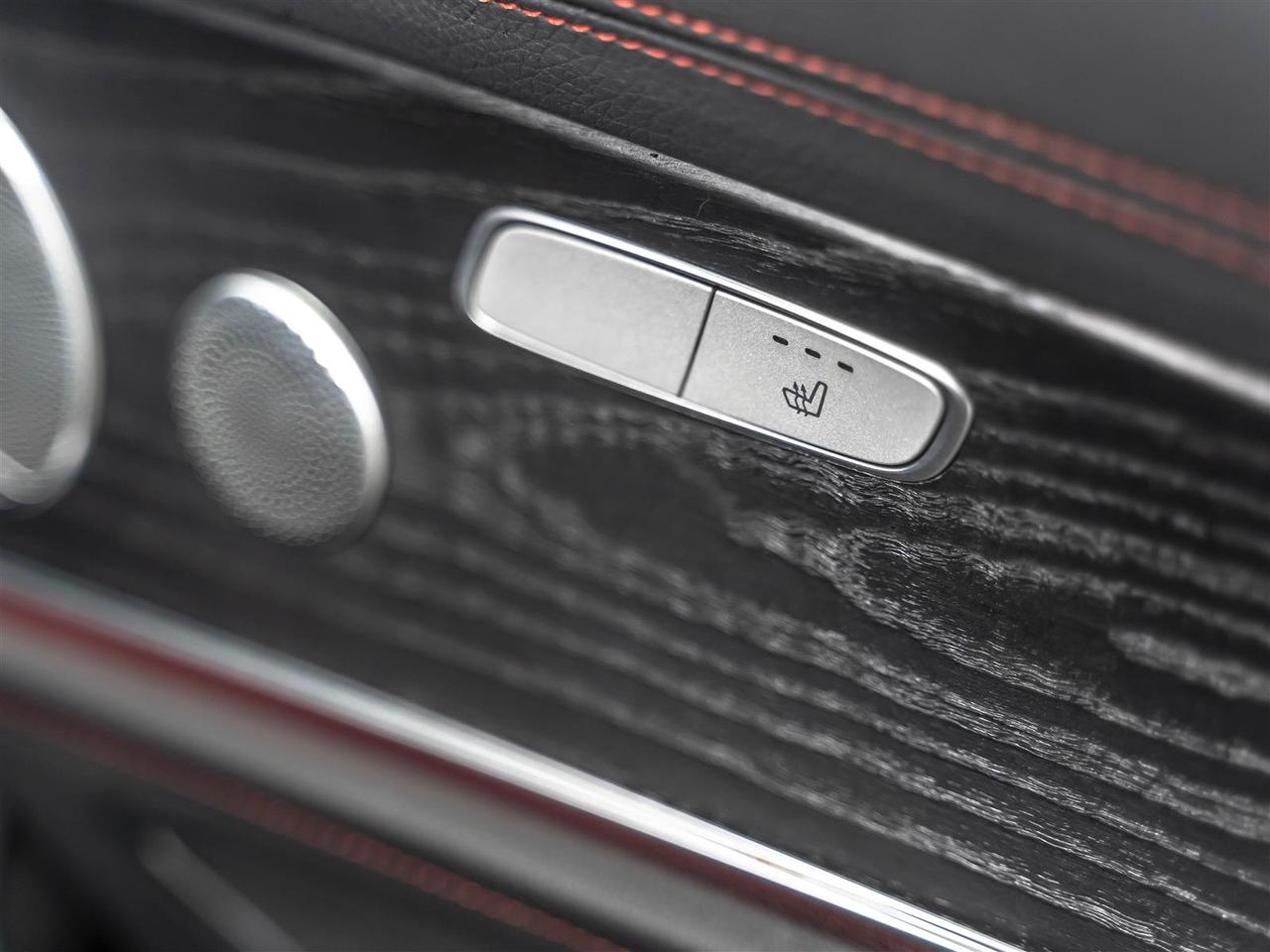 2018 Mercedes-Benz E-Class AMG 53 4MATIC Cabriolet AMG E 43|AMG Night Package|Massage|Burmester|Accident Free Photo