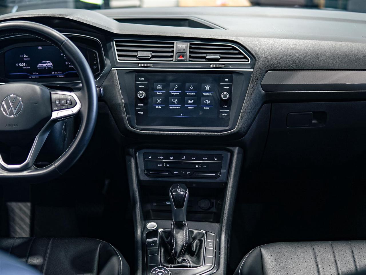 2023 Volkswagen Tiguan COMFORTLINE | AWD | VOLKS SERVICED | NO ACCIDENTS Photo
