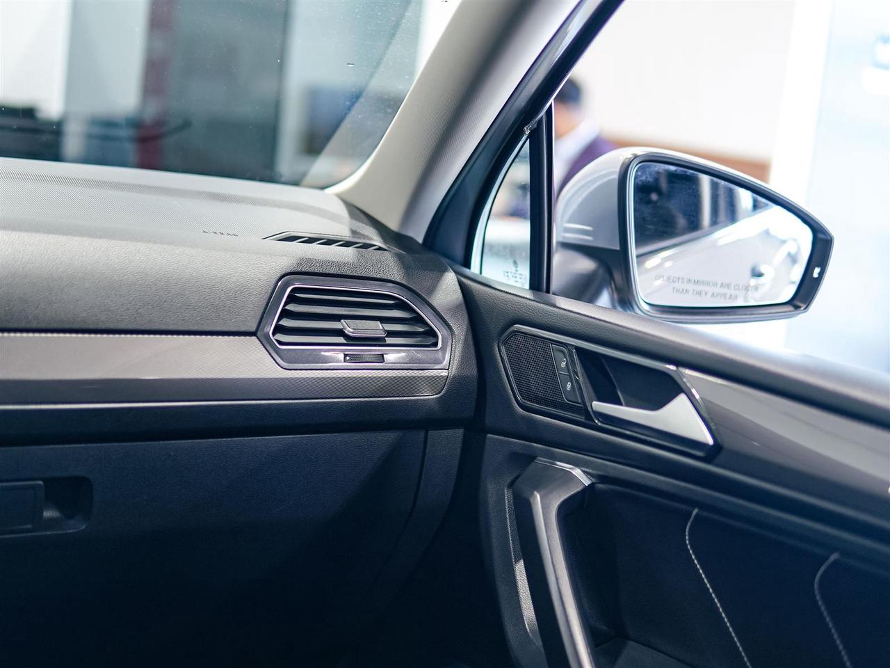 2023 Volkswagen Tiguan COMFORTLINE | AWD | VOLKS SERVICED | NO ACCIDENTS Photo