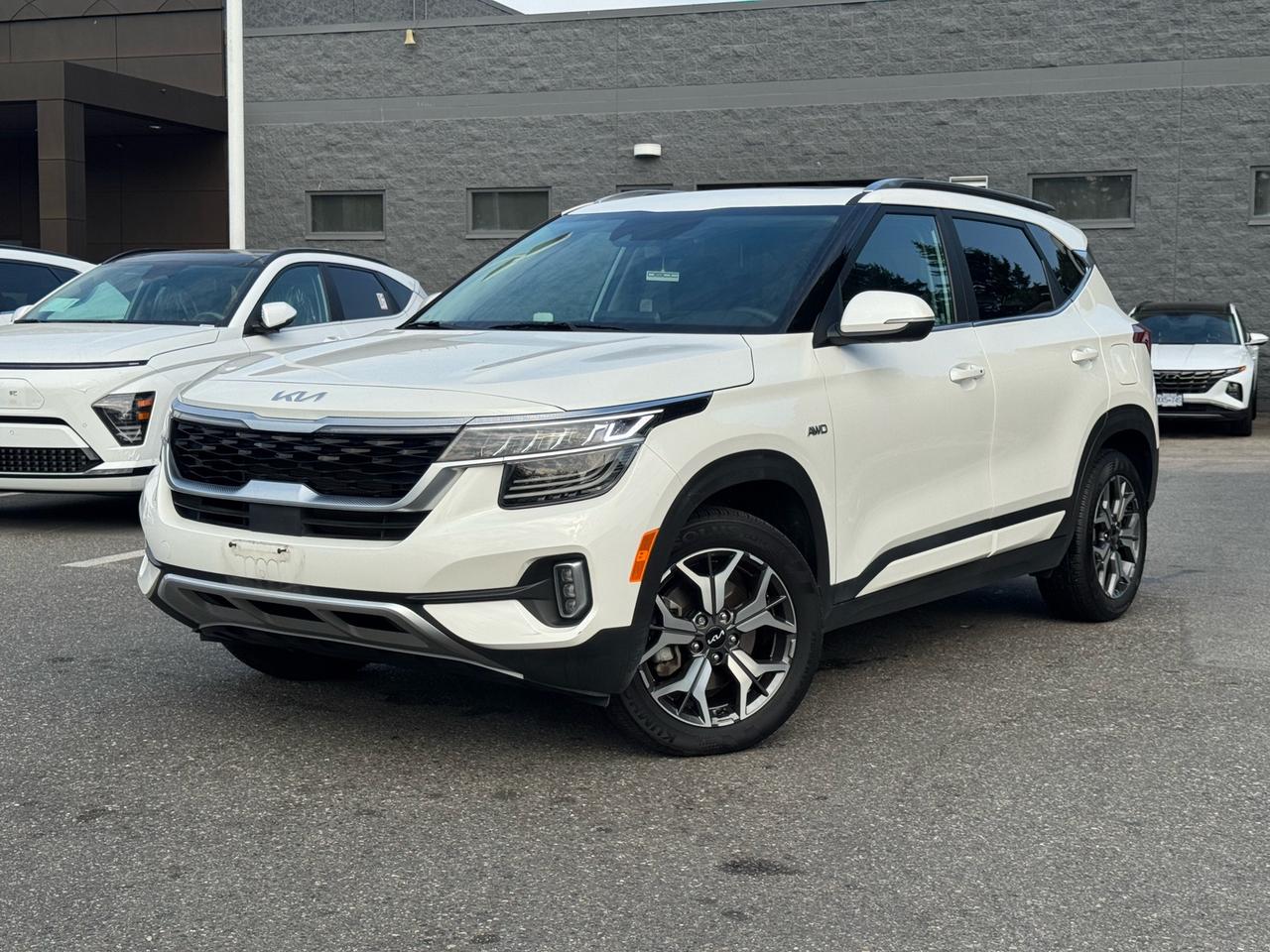 One Owner | Super Low Kilometres | AWD | EX Trim | Apple CarPlay & Android Auto | Heated Seats | Backup Camera | Blind-Spot Detection<br><br>2023 Kia Seltos EX AWD<br><br>This 2023 Kia Seltos EX AWD is now available at White Rock Hyundai, offering excellent value, compact SUV versatility, and confident all-wheel drive capability. Finished in White and powered by a 4-cylinder engine paired with a CVT, this Seltos delivers smooth, efficient everyday driving for White Rock, South Surrey, Surrey, Delta, Langley, and Vancouver.<br><br>With only 27,000 kilometres and one owner, this Kia Seltos EX stands out as a smart choice for drivers looking for a newer compact SUV with low kilometres and practical features. The EX trim adds comfort and convenience with features such as Apple CarPlay, Android Auto, heated seats, backup camera, Bluetooth, blind-spot detection, and modern safety technology. If youre searching for a used Kia Seltos for sale in White Rock, this super low kilometre AWD SUV is a strong option.<br><br>Odometer is 8044 kilometers below market average!<br><br>Why Buy From White Rock Hyundai?<br>* 7x Hyundai Presidents Award of Merit Winner<br>* 3x Consumer Choice Award for Business Excellence<br>* AutoTrader Dealer of the Year<br><br>M-Promise Certified Pre-Owned ($995 value) includes:<br>* 30-day / 2,000 km Exchange Program<br>* 3-day / 300 km Money Back Guarantee<br>* Comprehensive 144-Point Mechanical Inspection<br>* Full Synthetic Oil Change<br>* BC Verified CARFAX<br>* Minimum 6 Month Powertrain Warranty<br><br>Buy with confidence at White Rock Hyundai. Our vehicles are priced competitively based on market demand, condition, and kilometres to give our customers a transparent and hassle-free buying experience.<br><br>Visit White Rock Hyundai today to test drive this 2023 Kia Seltos EX AWD. We proudly serve drivers in White Rock, South Surrey, Surrey, Delta, Langley, and Vancouver with quality pre-owned vehicles and a professional, no-pressure experience.<br><br>Contact our team today to confirm availability, explore financing options, and reserve this vehicle.<br><br>*Advertised price reflects the financing purchase price. Cash purchase price is $1,000 higher than the advertised financing price. Financing is subject to approved credit. All vehicle purchases are subject to a $799 administration fee. Dealer #31129.