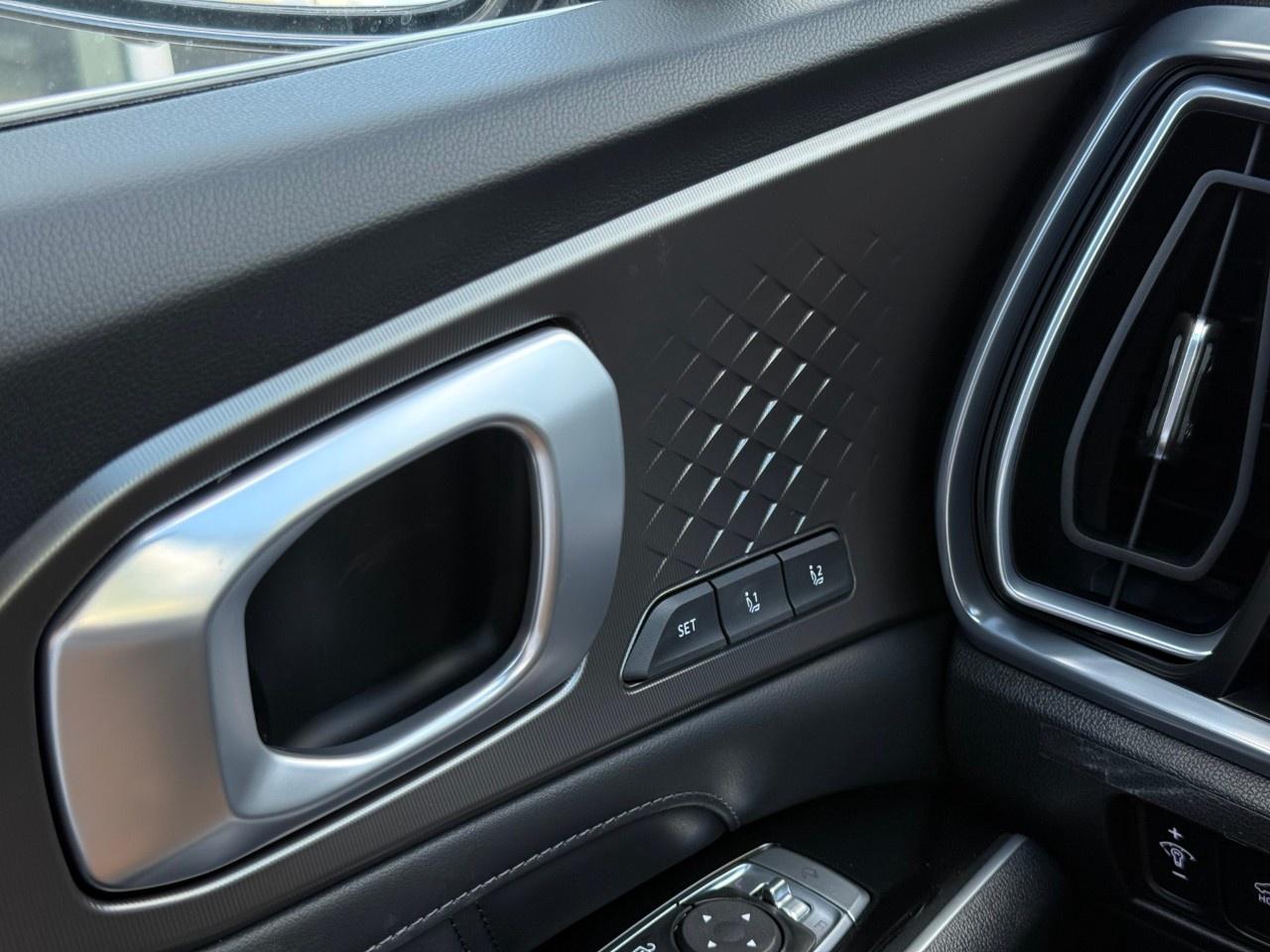 2026 Kia Sorento Hybrid SX AWD Photo