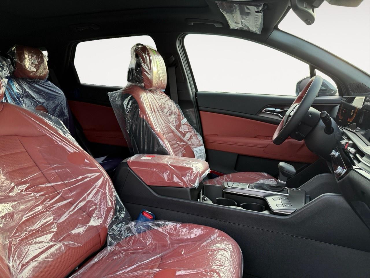 2026 Kia Sportage EX Premium AWD w/Red Interior Photo