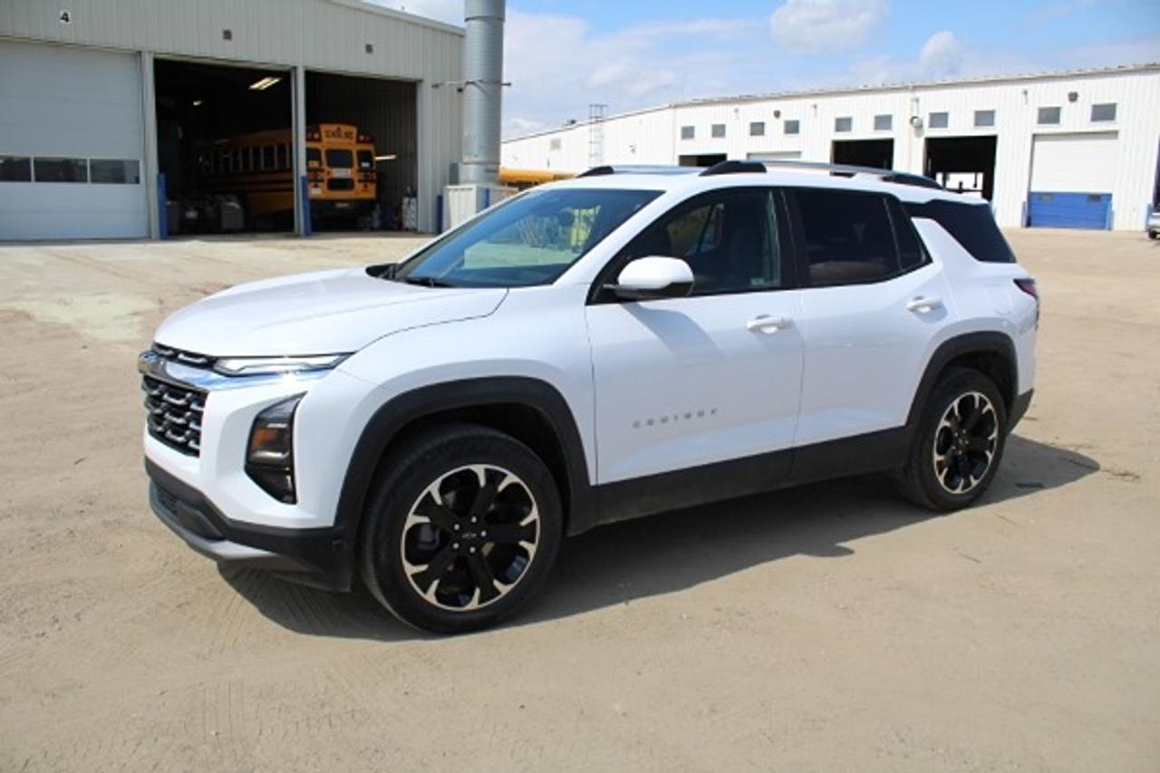 2026 Chevrolet Equinox LT AWD w/Htd cloth, pano S/R, NAV, BUC - Photo #1