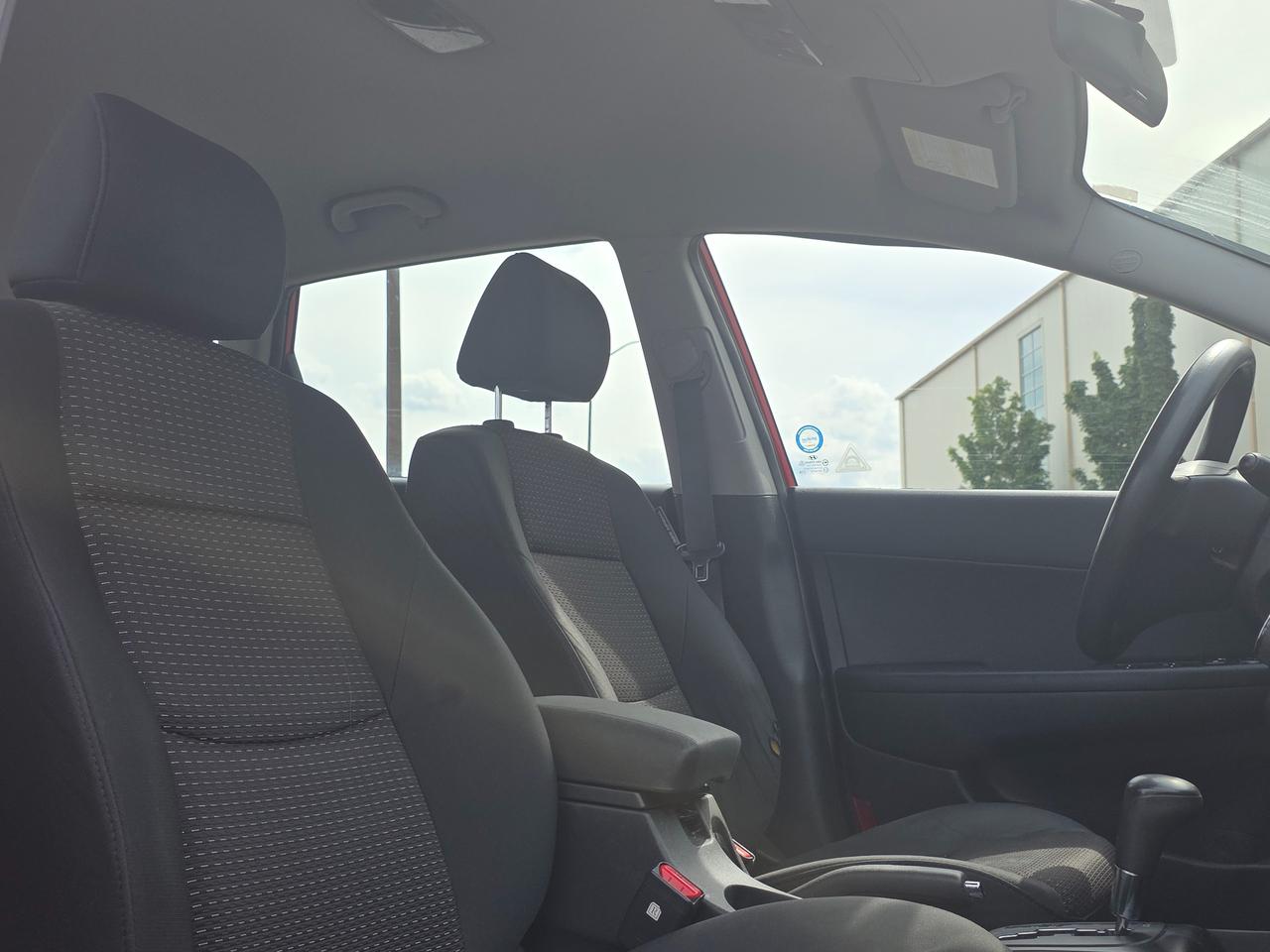 2011 Hyundai Elantra Touring GL *SPACIOUS AND FUEL EFFICIENT* Photo