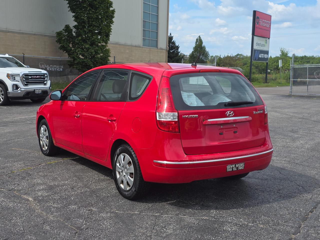 2011 Hyundai Elantra Touring GL *SPACIOUS AND FUEL EFFICIENT* Photo