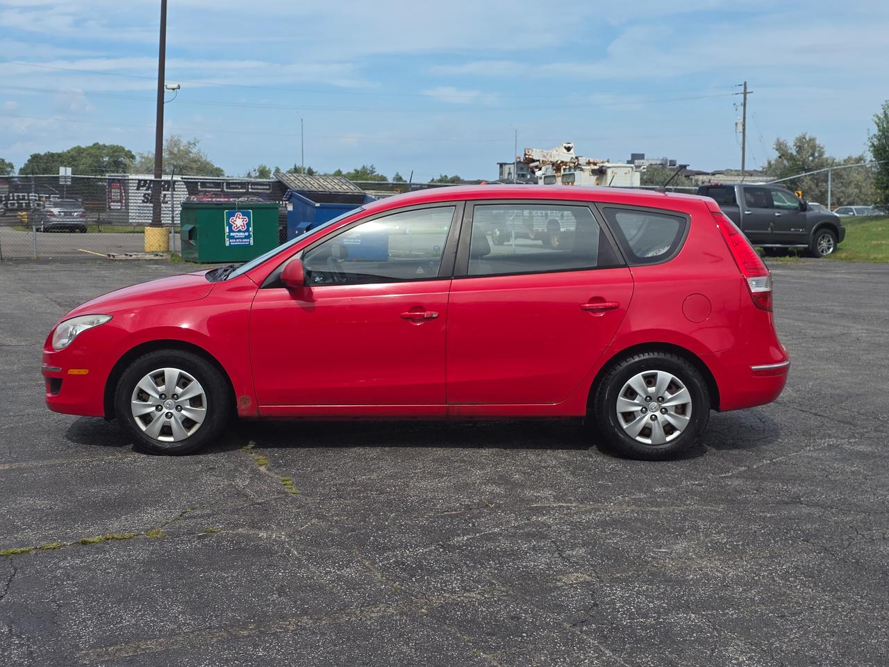 2011 Hyundai Elantra Touring GL *SPACIOUS AND FUEL EFFICIENT* Photo